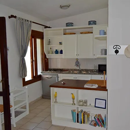 Villa Nuova Su Strintu *